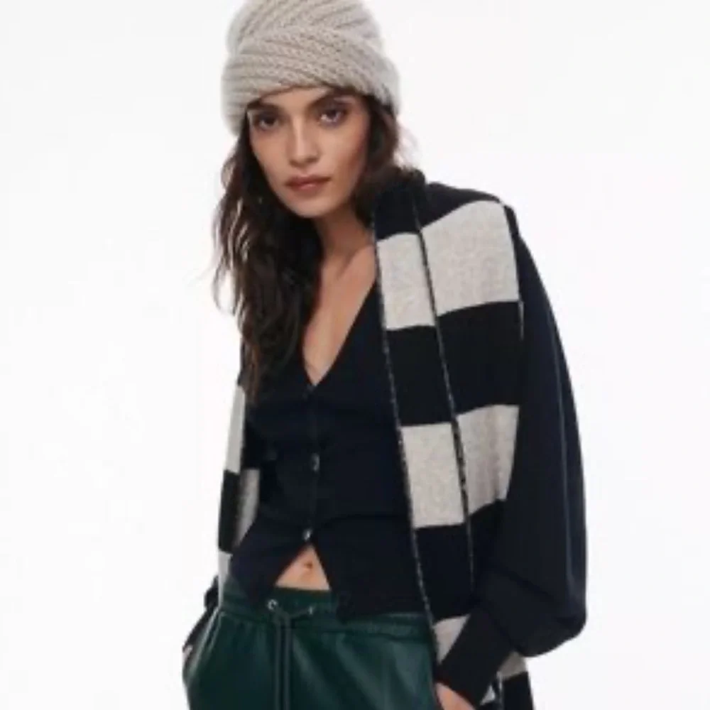 RARE ANTHROPOLOGIE | Checkered Scarf